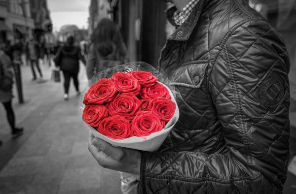 Holding, Red Roses, Romance, Love, Man, Couple, People